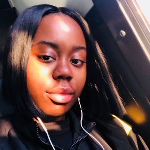 Meet your Posher, Mya